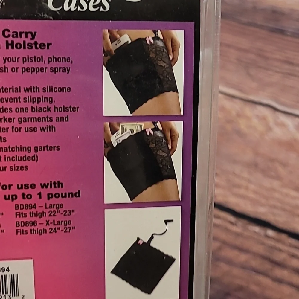 Bulldog Cases Concealed Lace Thigh Holster - Picture 7 of 8